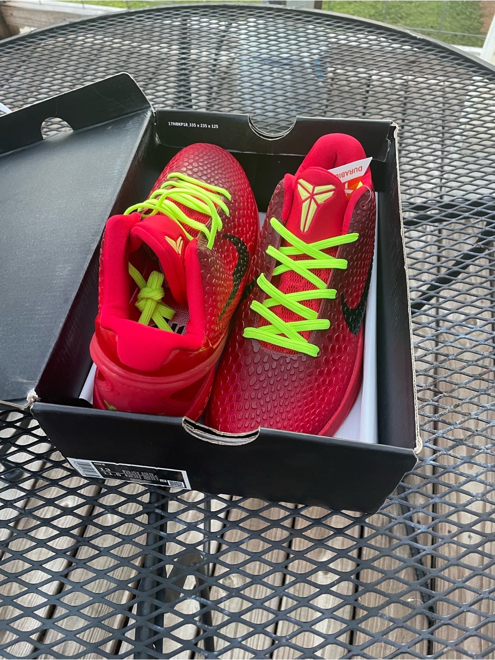 NIKE  KOBE 6  REVERSE GRINCH  NEW IN THE BOX theses are Rep not the original - Picture 2 of 7
